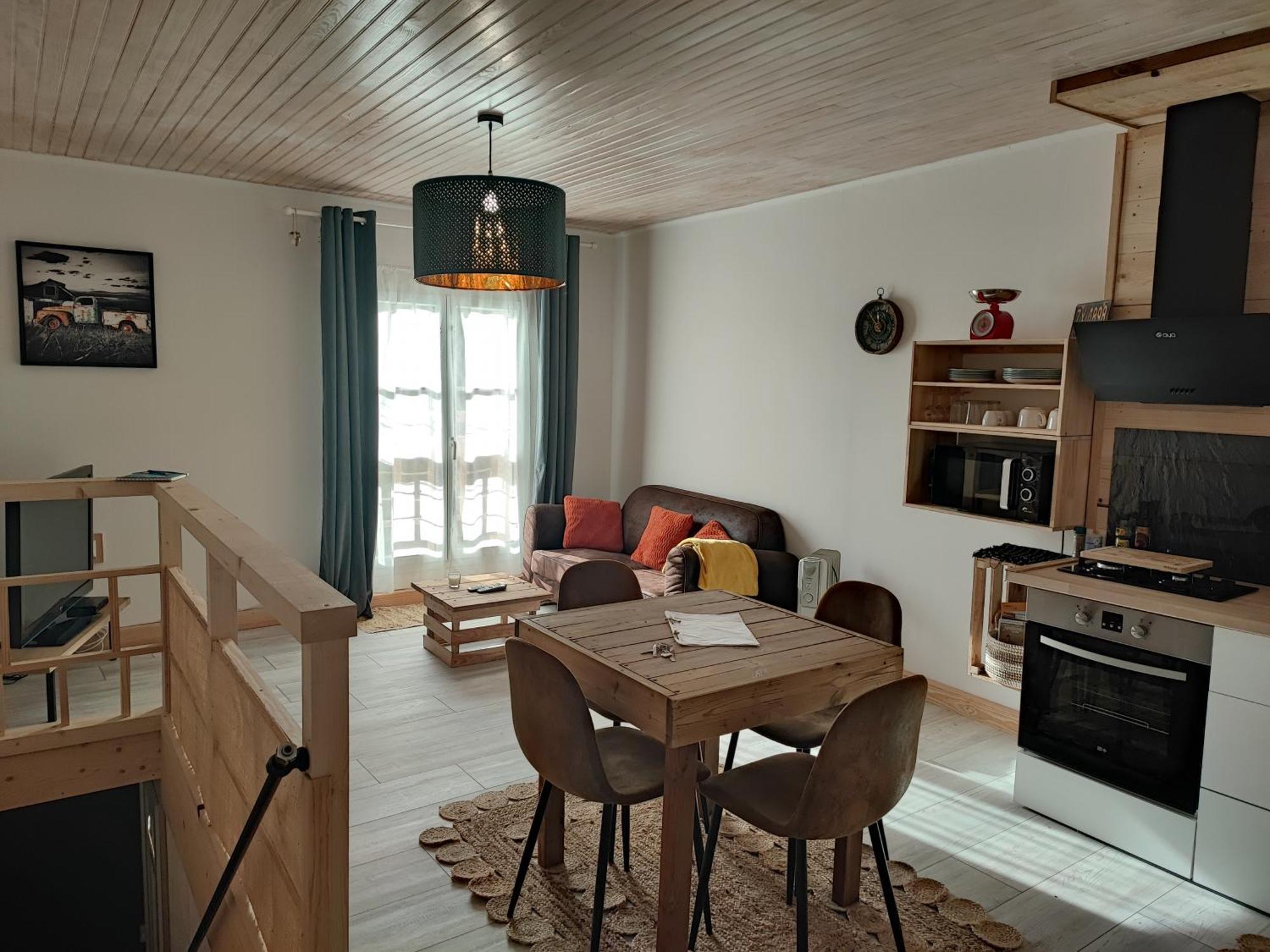 Appartement Chez Marie Et Aymeric 바쥬 외부 사진